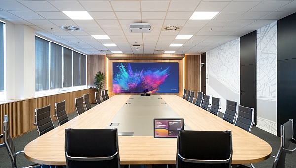 Blog miniatura Nowoczesna sala konferencyjna powinna być funkcjonalna, komfortowa i technologicznie zaawansowana.